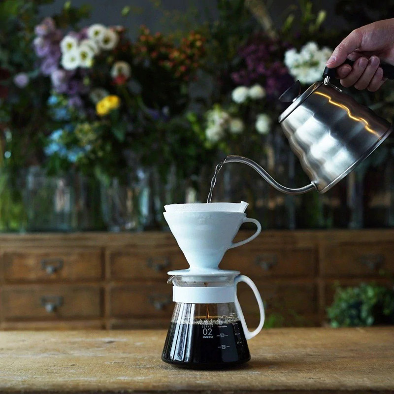 Dripper Hario V60-02 keramický bílý