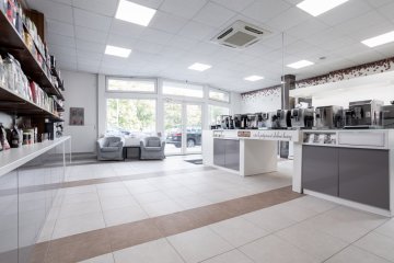Specializovaná kamenná prodejna, e-shop a servisní středisko